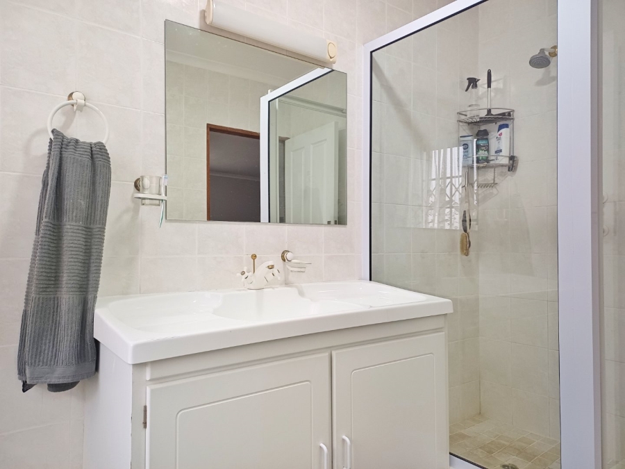 3 Bedroom Property for Sale in Grootbrakhoogte Western Cape